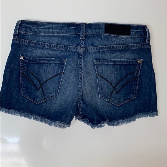 William Rast denim shorts - Picture 5 of 6